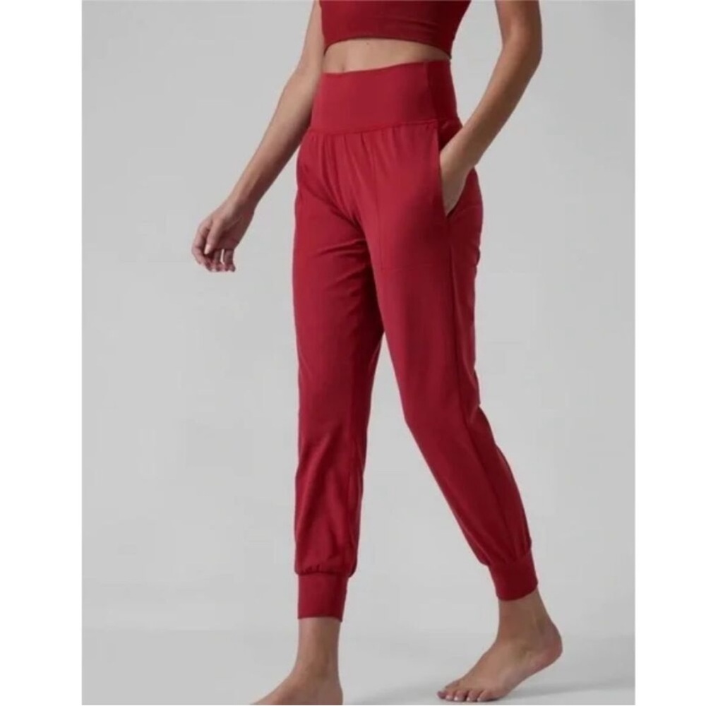 Athleta Women's Salutation Jogger Size 2X Plus Decadent Red Activewear Yoga